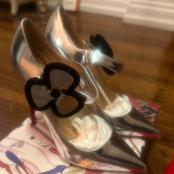 LIKE NEW Christian Louboutin Pensee 20th Anniversary 120 Silver Metallic Pumps - Picture 13 of 16